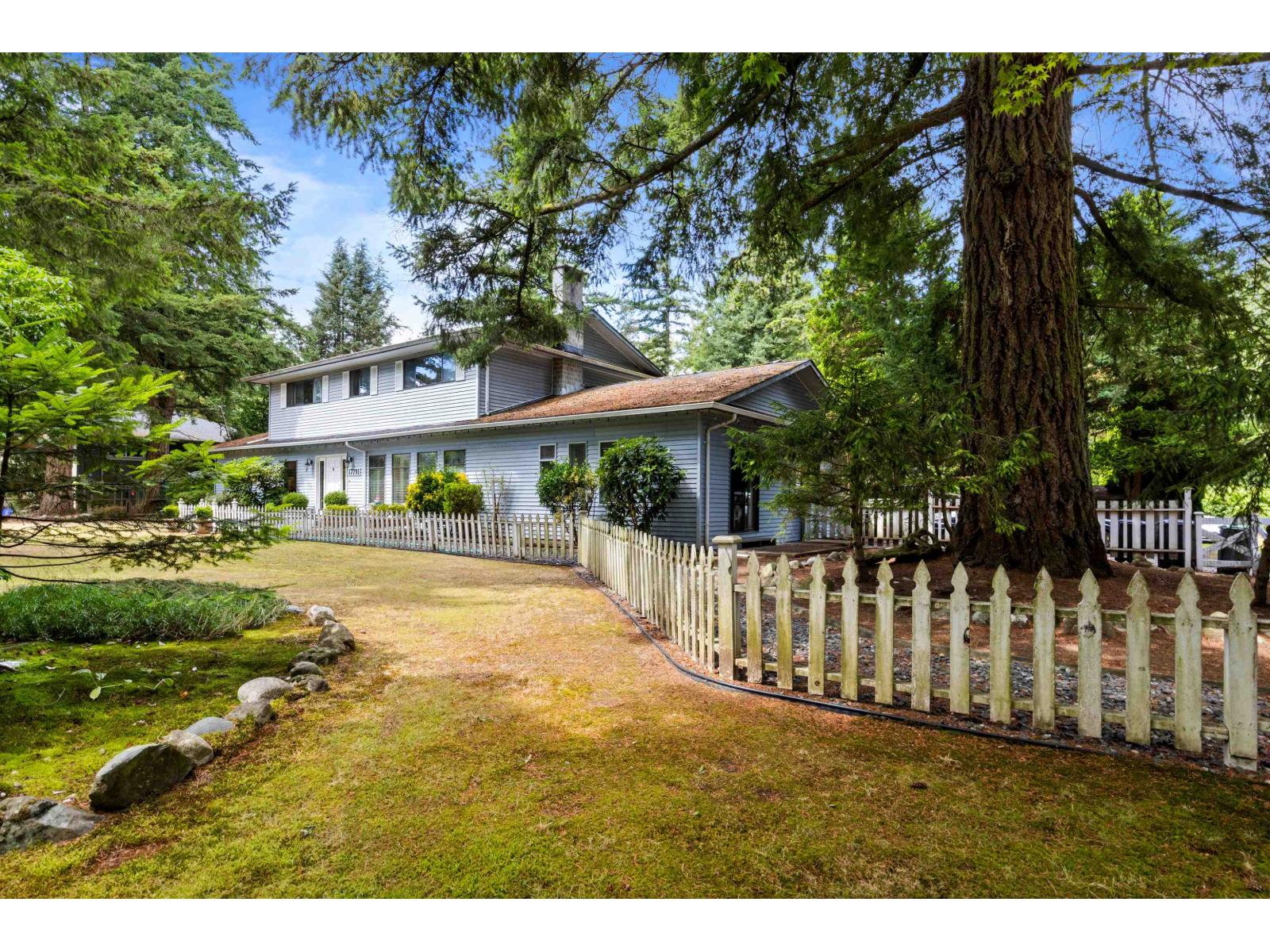 17791 20 Avenue, Surrey, British Columbia  V3Z 9V2 - Photo 2 - R3108043