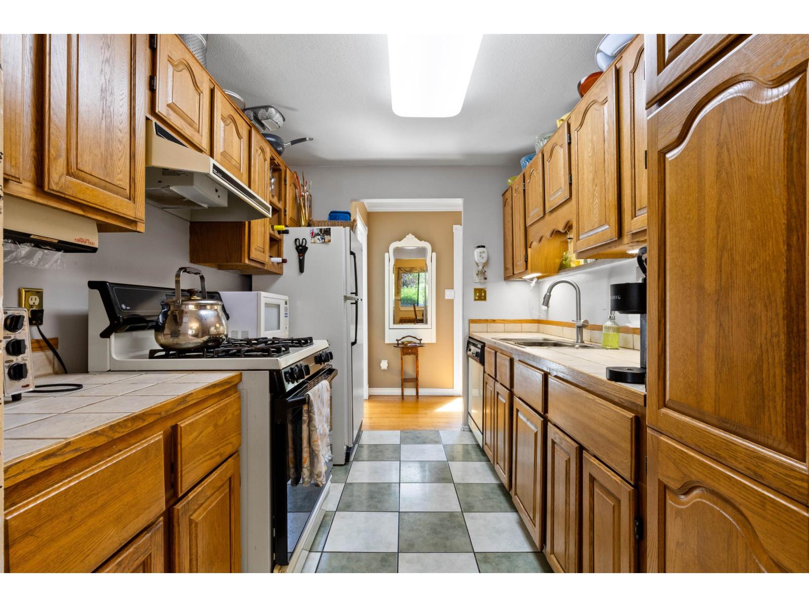 17791 20 Avenue, Surrey, British Columbia  V3Z 9V2 - Photo 27 - R3108043