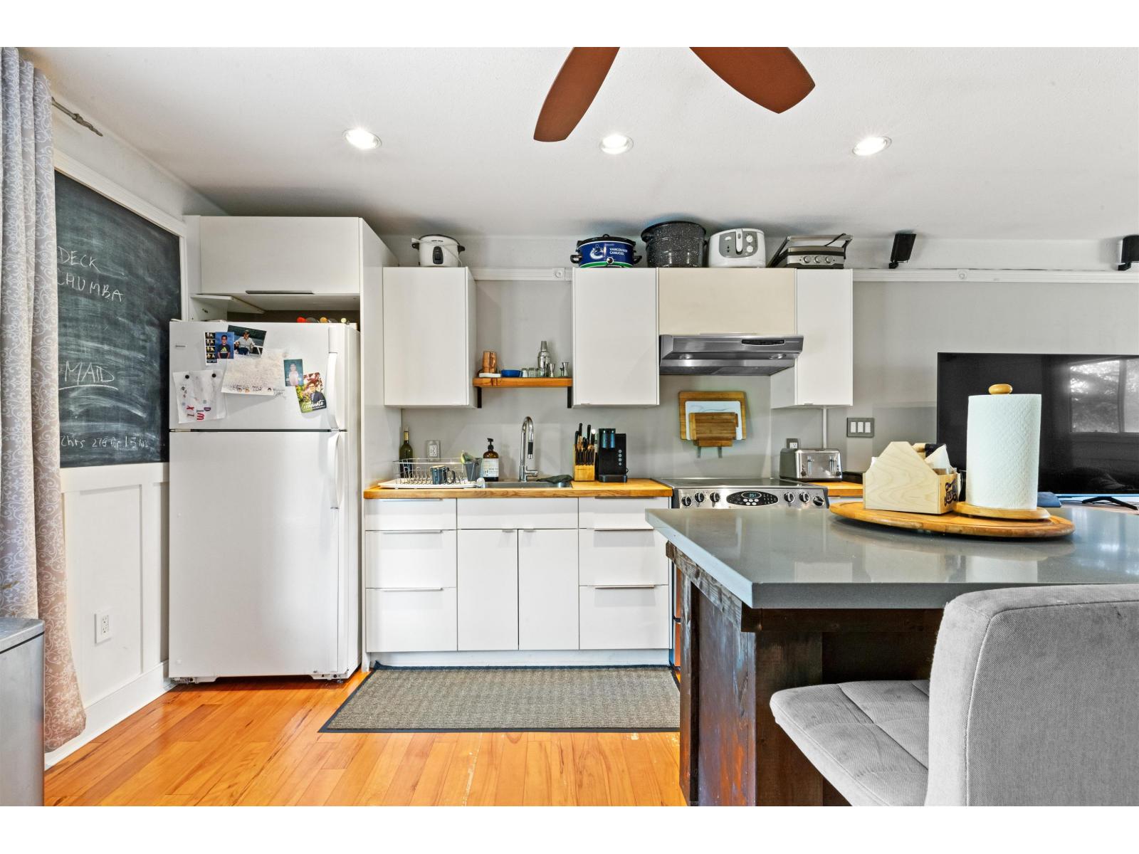 17791 20 Avenue, Surrey, British Columbia  V3Z 9V2 - Photo 6 - R3108043