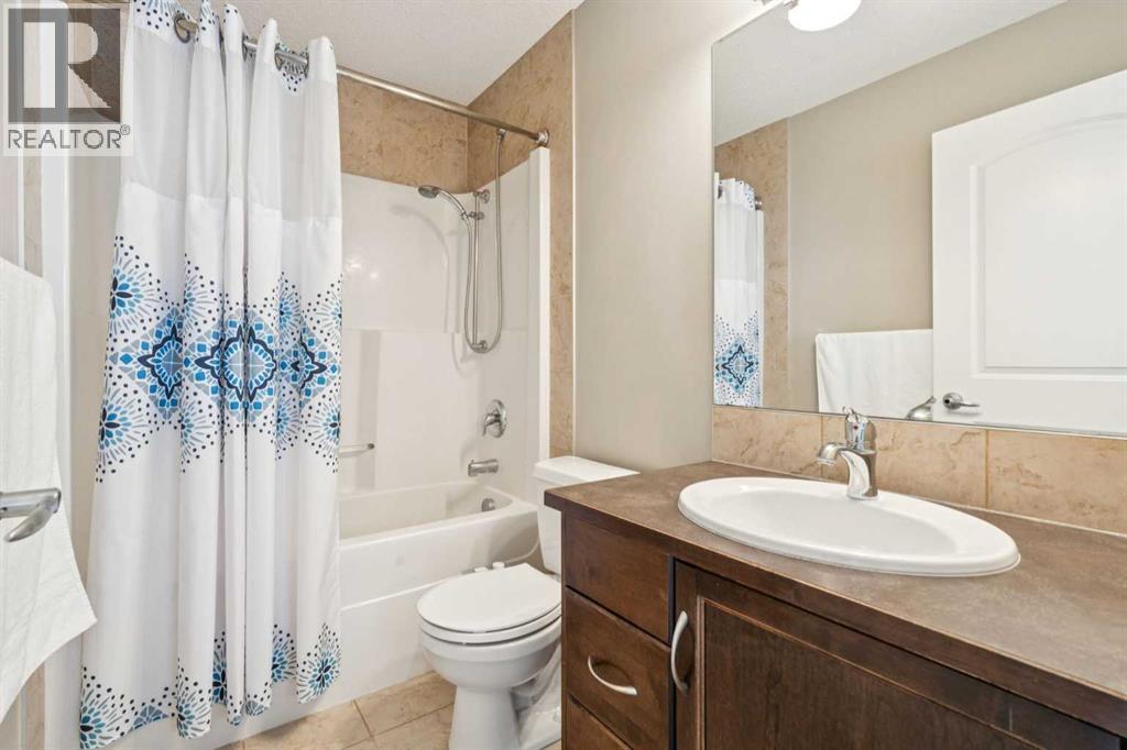 56 Silverado Plains View SW, Calgary, Alberta  T2X 0H2 - Photo 15 - A2298629