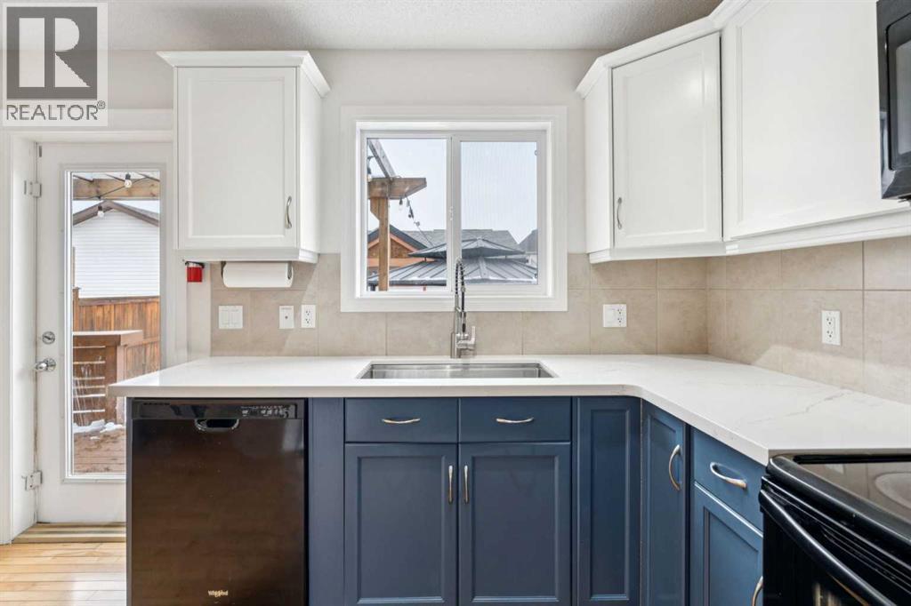 56 Silverado Plains View SW, Calgary, Alberta  T2X 0H2 - Photo 9 - A2298629