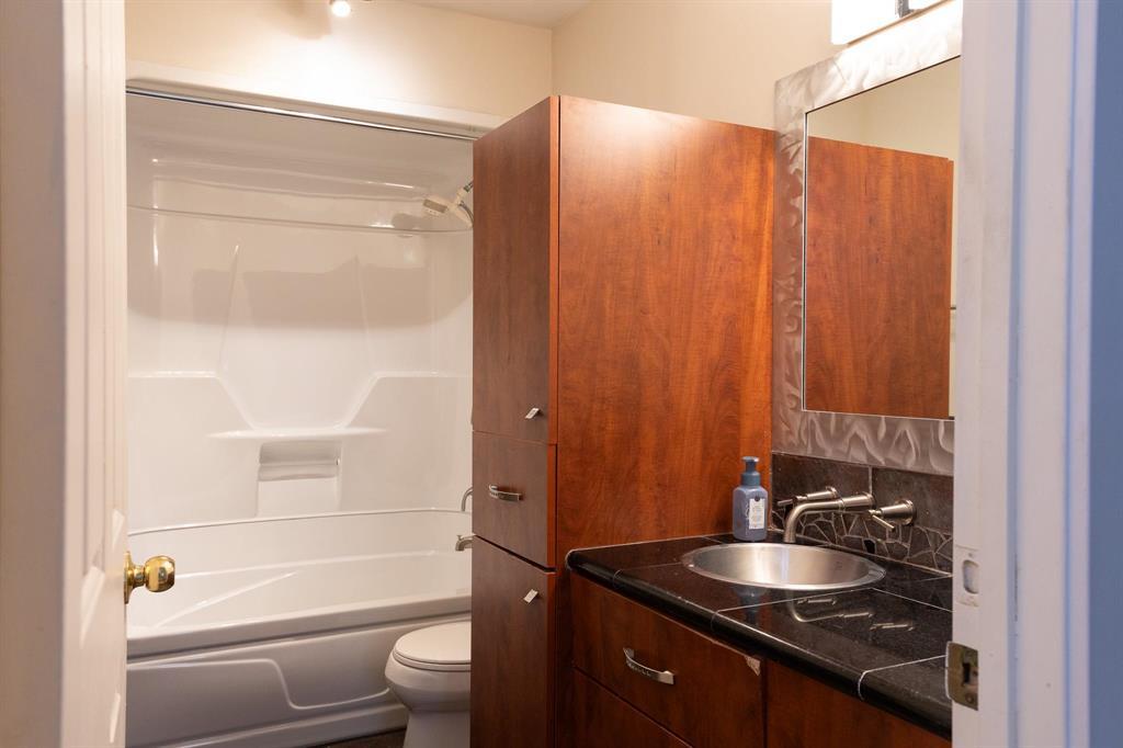 210 Lilac Bay, Steinbach, Manitoba  R5G 2C7 - Photo 21 - 202605392