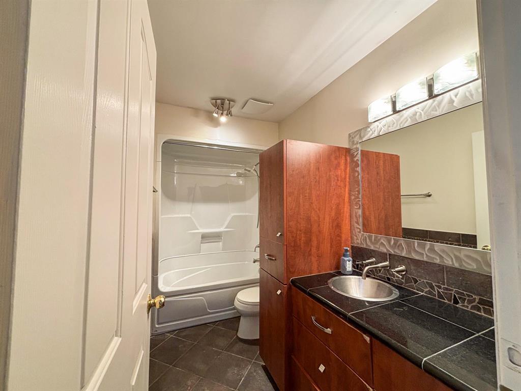 210 Lilac Bay, Steinbach, Manitoba  R5G 2C7 - Photo 22 - 202605392