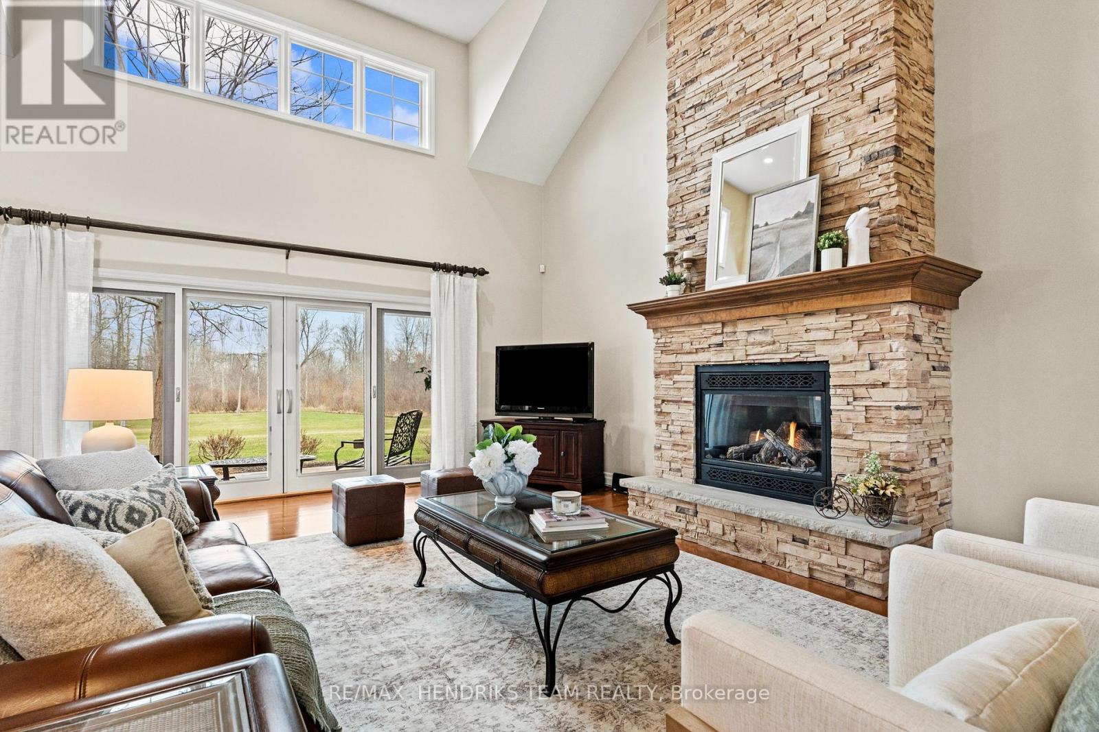 5045 Michener Road, Fort Erie, Ontario  L0S 1R0 - Photo 10 - X12947088