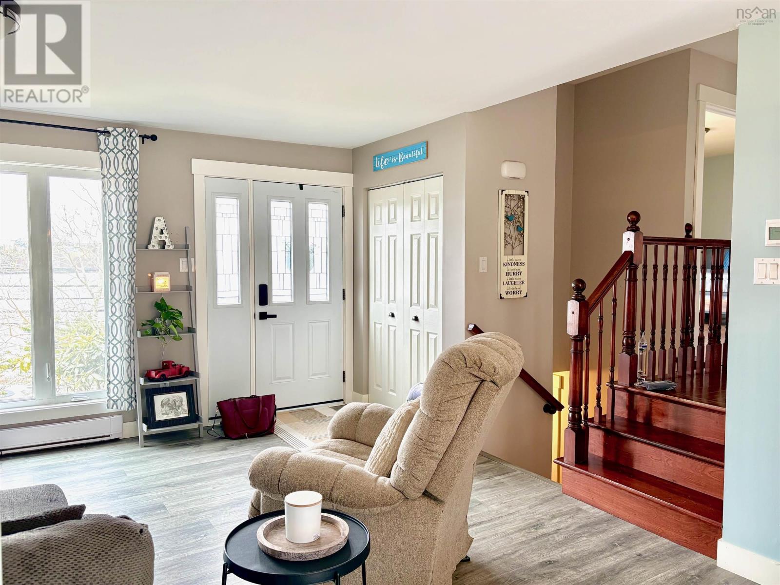 128 Highway 1, Dayton, Nova Scotia  B5A 5A1 - Photo 3 - 202606550