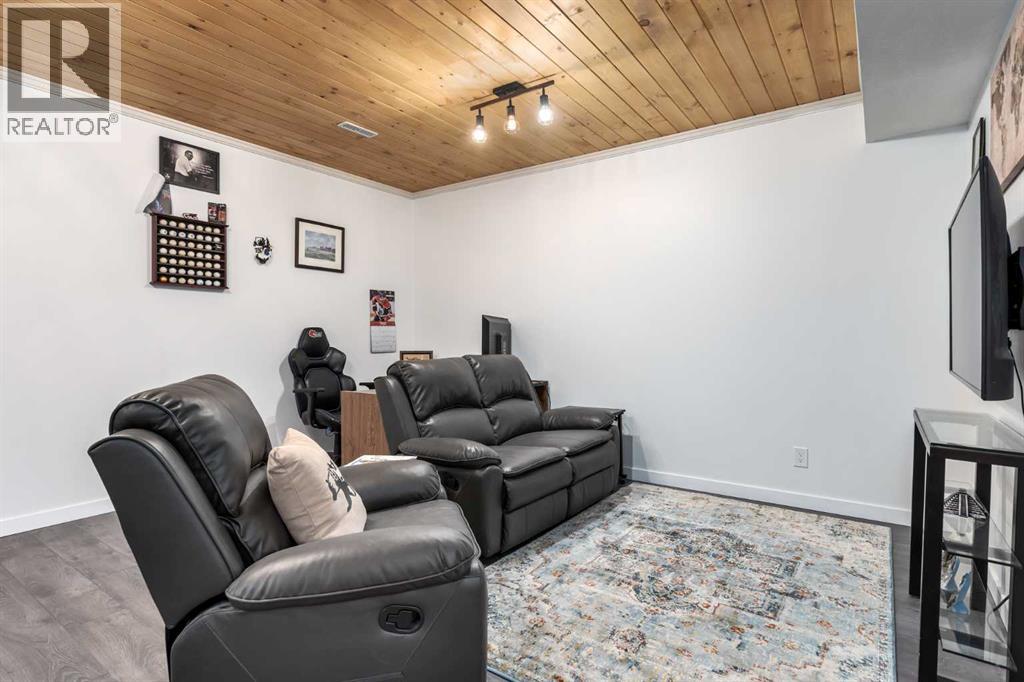 26 Mount Rae Terrace, Okotoks, Alberta  T1S 0M6 - Photo 30 - A2292754