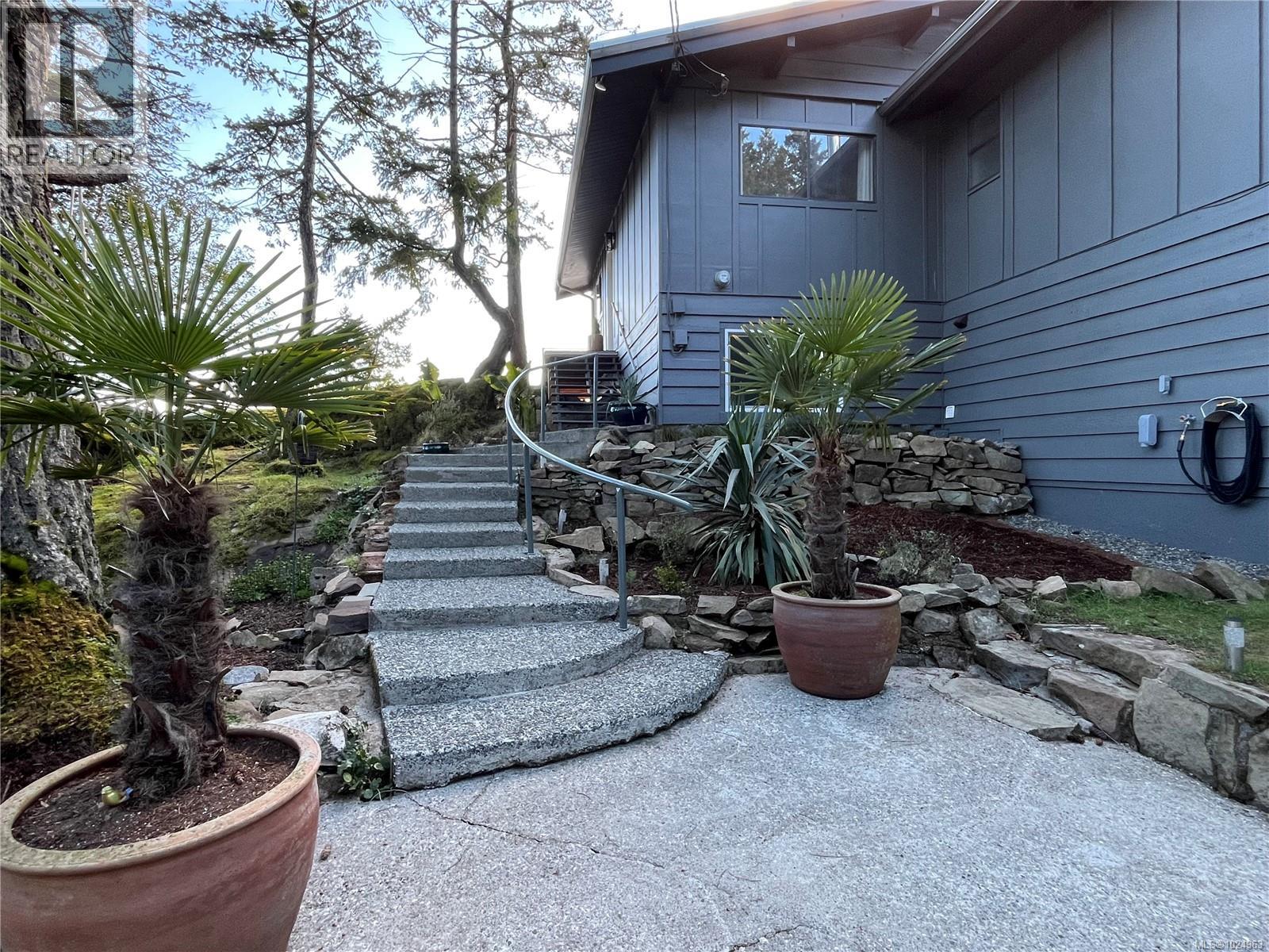 285 Mountain Park Dr, Salt Spring, British Columbia  V8K 1G3 - Photo 8 - 1024963