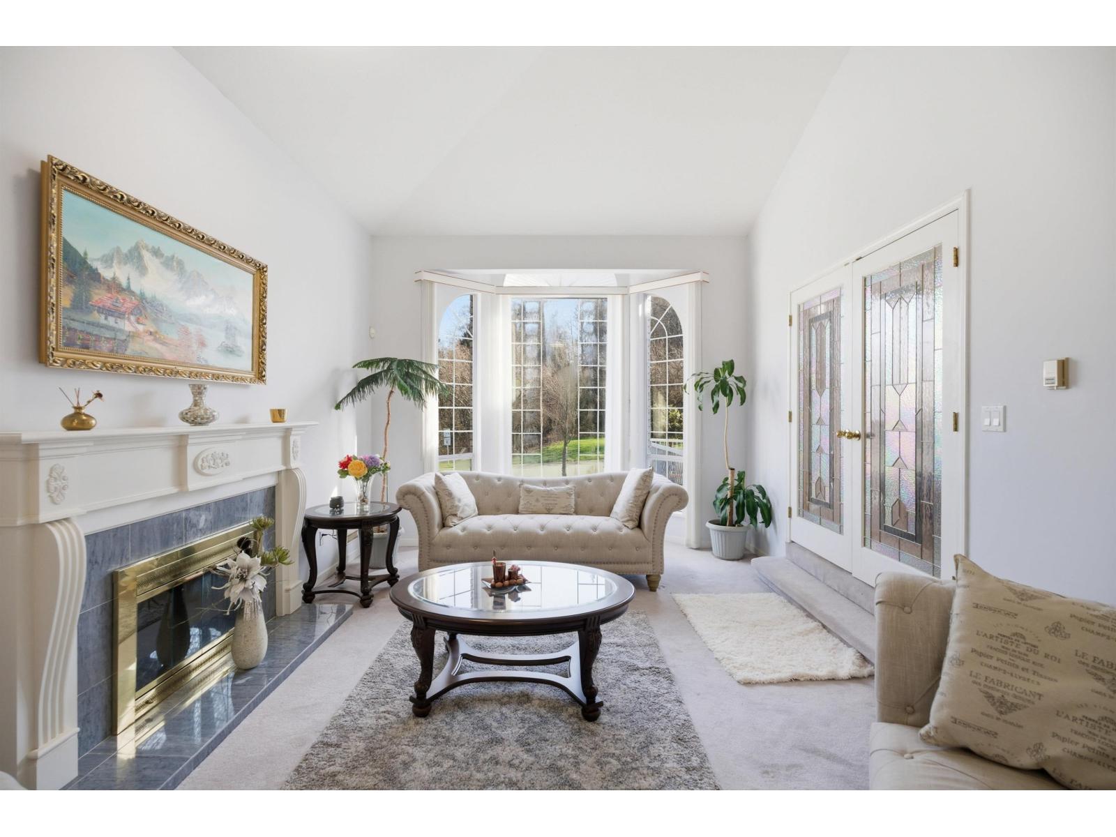 6707 122a Street, Surrey, British Columbia  V3W 0W1 - Photo 3 - R3107866