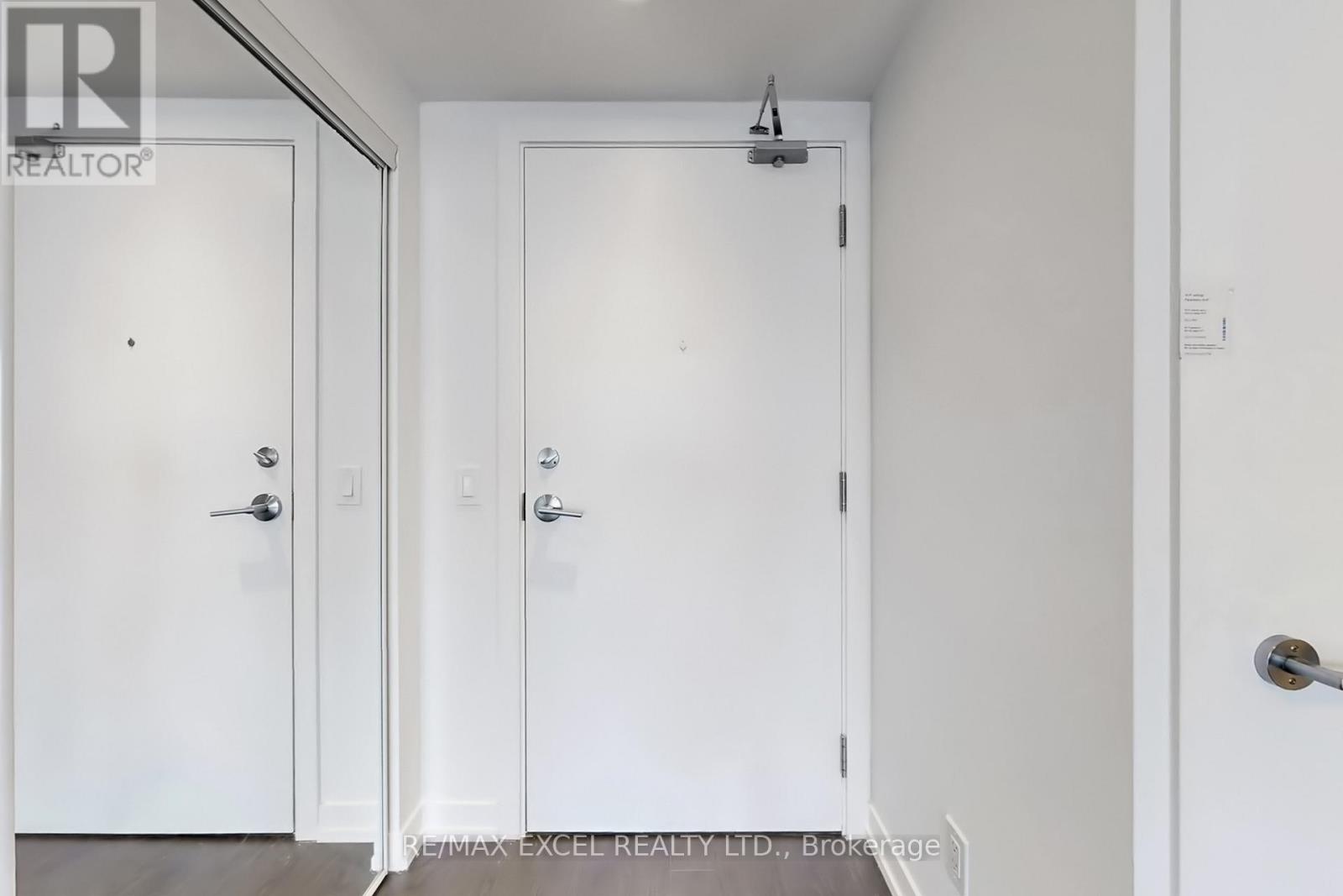 1908 - 85 Wood Street, Toronto, Ontario  M4Y 0E8 - Photo 20 - C12964812