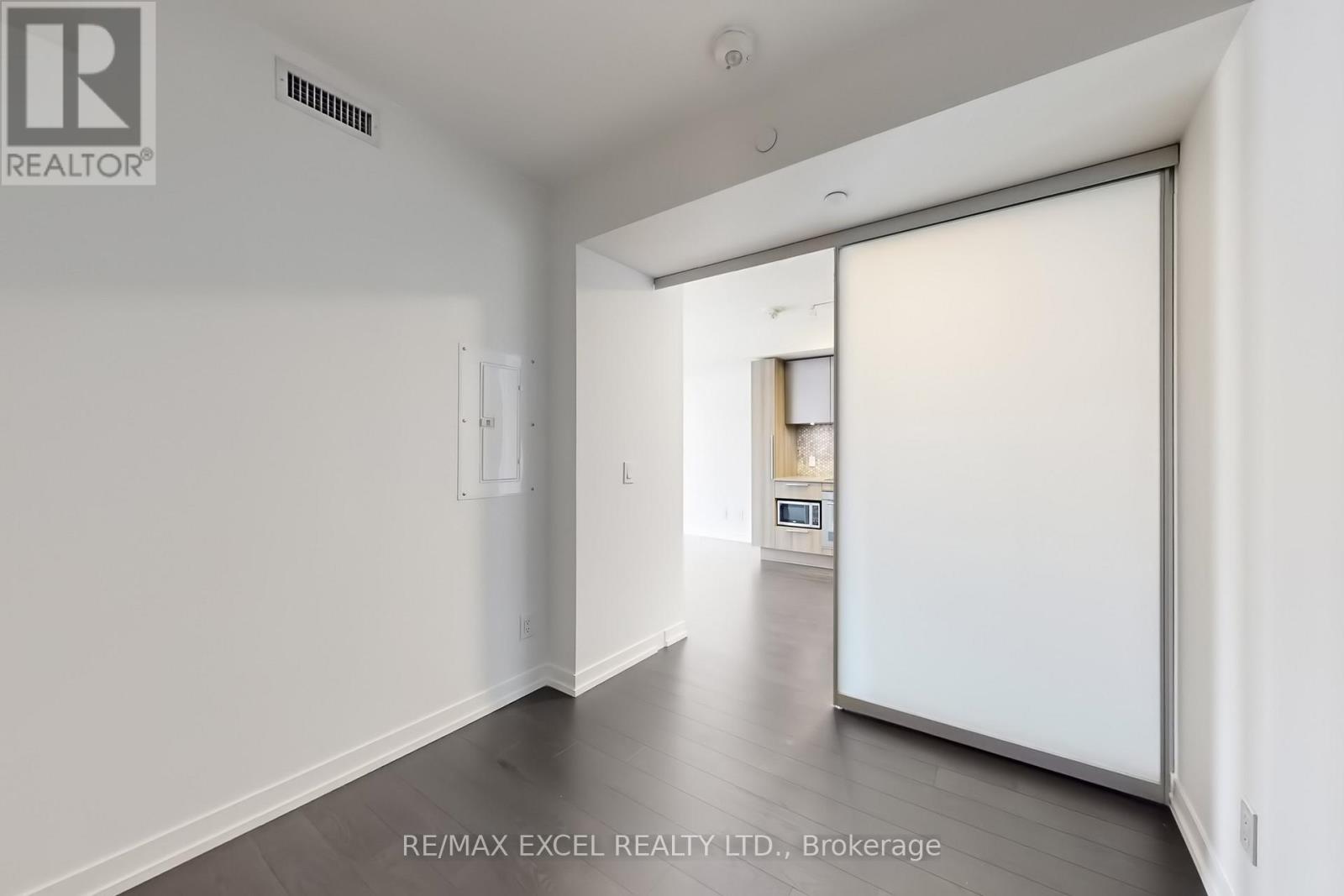 1908 - 85 Wood Street, Toronto, Ontario  M4Y 0E8 - Photo 17 - C12964812