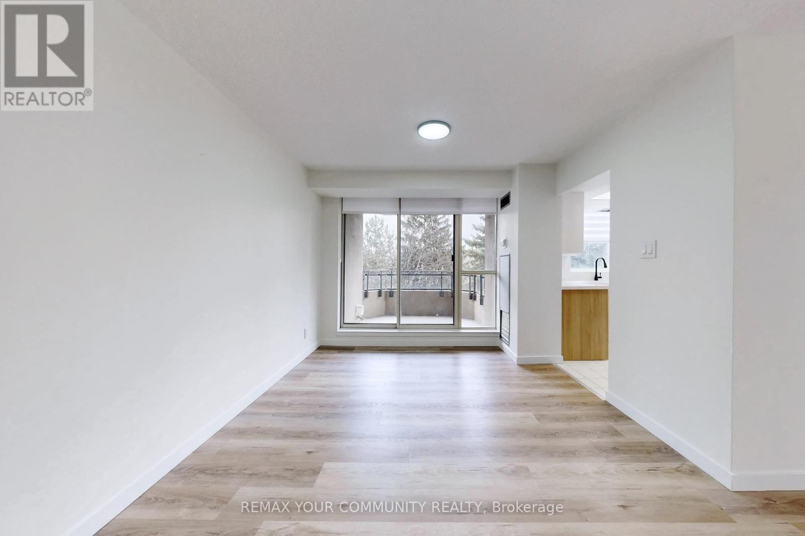 319 - 32 Clarissa Drive, Richmond Hill, Ontario  L4C 9R7 - Photo 13 - N12967788