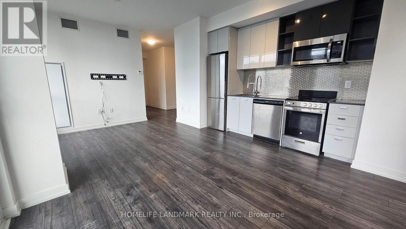 501 - 10 De Boers Drive, Toronto, Ontario  M3J 0H1 - Photo 3 - W12952612