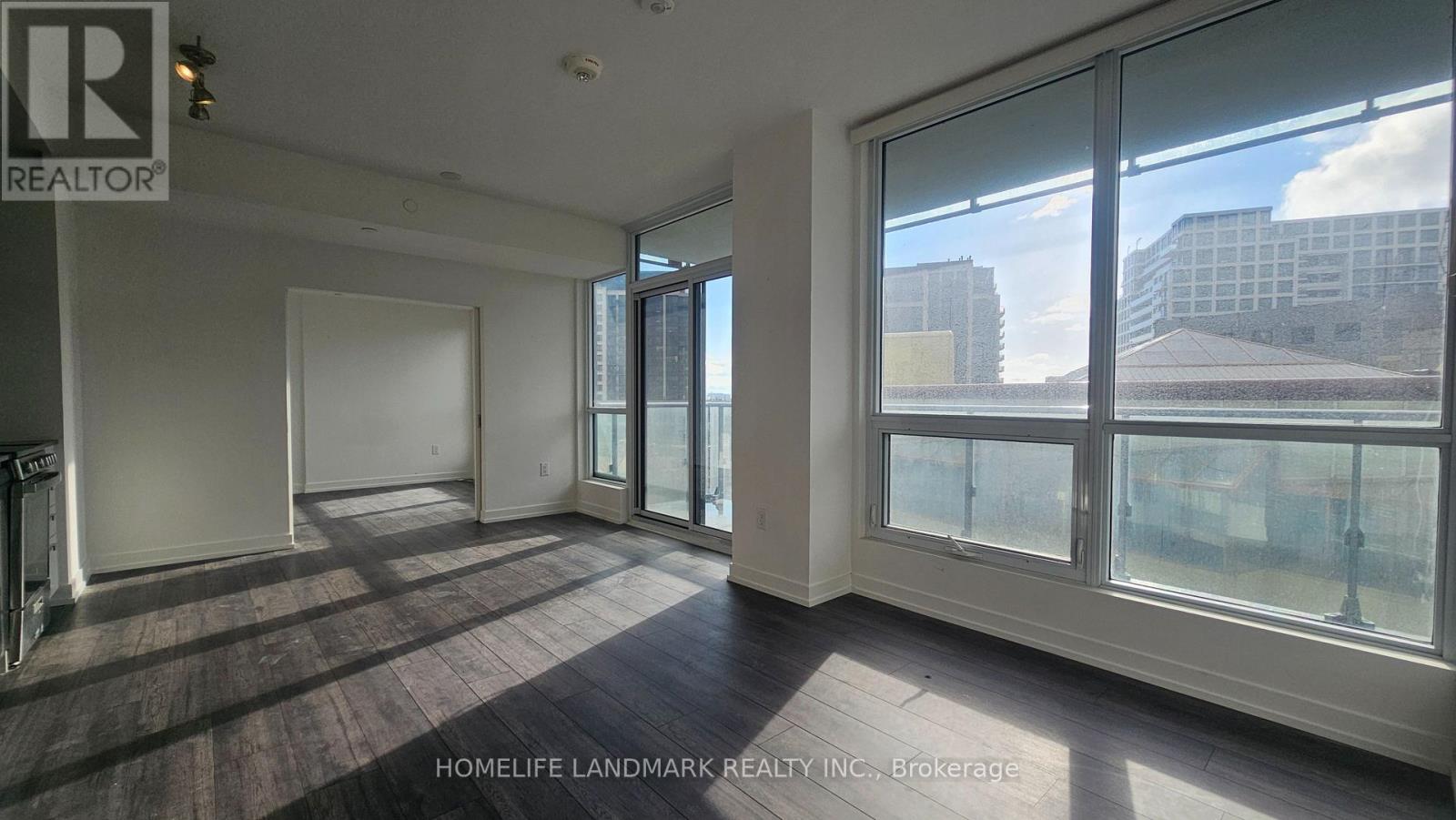 501 - 10 De Boers Drive, Toronto, Ontario  M3J 0H1 - Photo 6 - W12952612