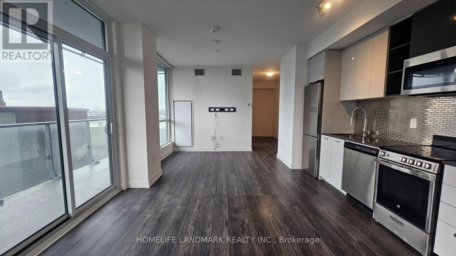 501 - 10 De Boers Drive, Toronto, Ontario  M3J 0H1 - Photo 2 - W12952612