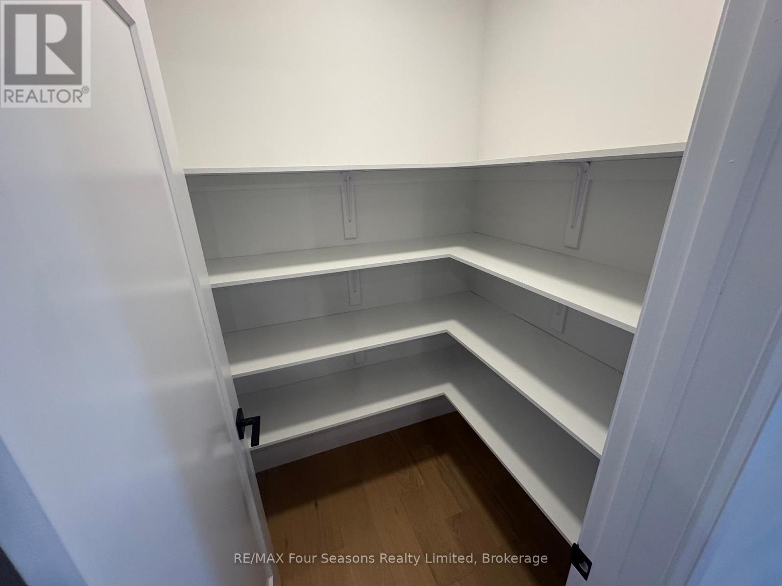 2 Boynton Court, Blue Mountains, Ontario  N0H 2P0 - Photo 21 - X12968090