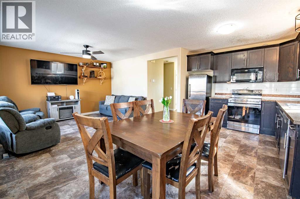 108 Pioneer Way, Blackfalds, Alberta  T0M 0J0 - Photo 4 - A2273308