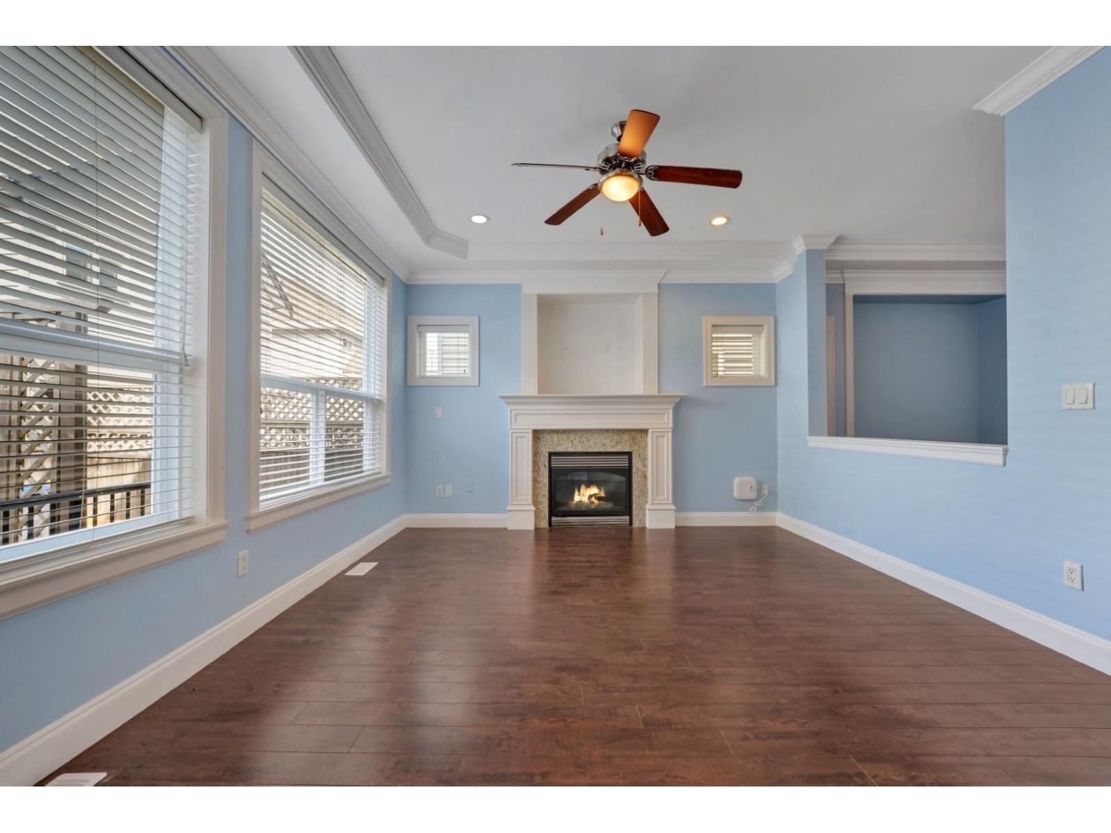 7071 195a Street, Surrey, British Columbia  V4N 5Z6 - Photo 4 - R3107378