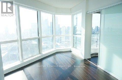 4808 - 386 Yonge Street, Toronto, Ontario  M5B 0A5 - Photo 6 - C12968106