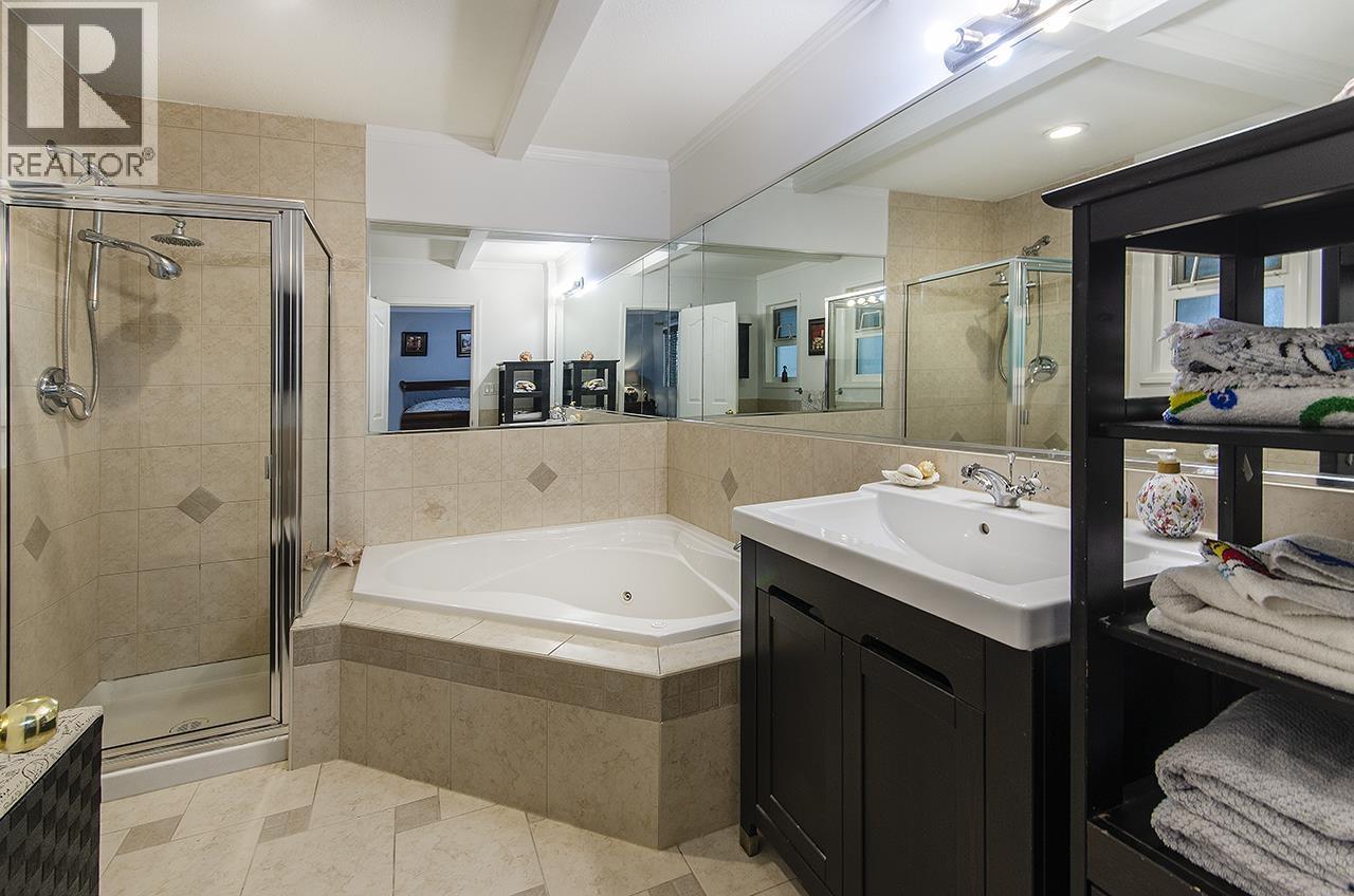 4540 Mountain Highway, North Vancouver, British Columbia  V7K 2K6 - Photo 12 - R3107986