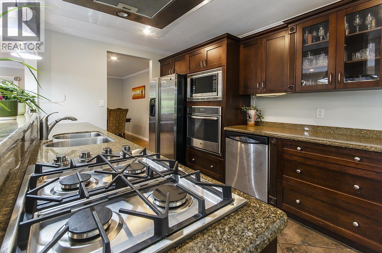 4540 Mountain Highway, North Vancouver, British Columbia  V7K 2K6 - Photo 9 - R3107986