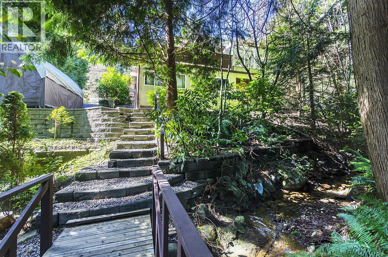 4540 Mountain Highway, North Vancouver, British Columbia  V7K 2K6 - Photo 27 - R3107986