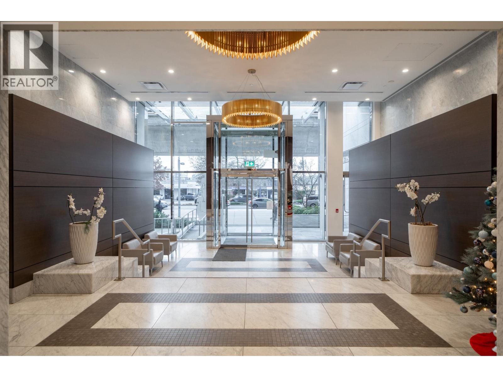 319 5580 No. 3 Road, Richmond, British Columbia  V6X 0R8 - Photo 2 - R3107884