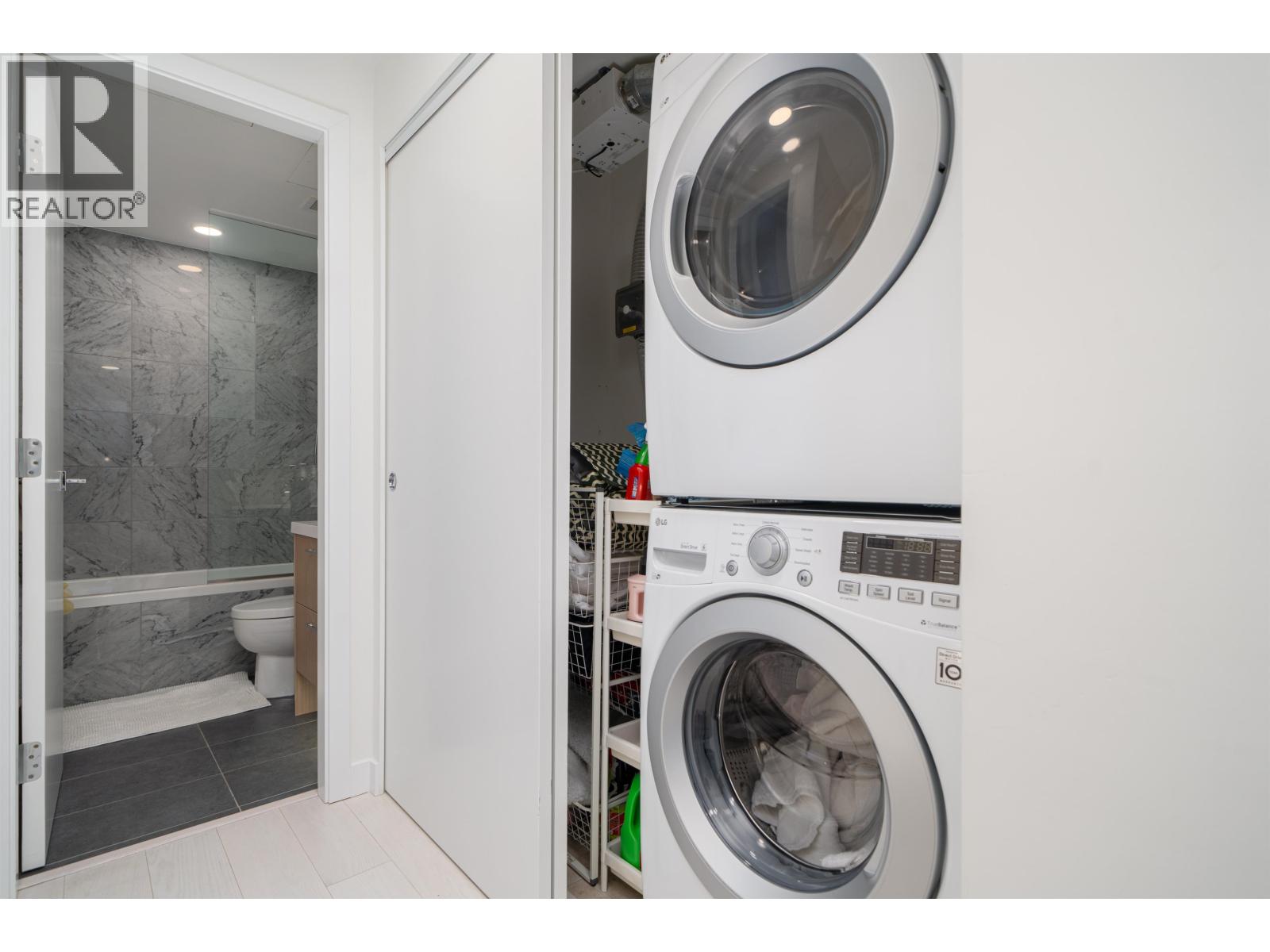 319 5580 No. 3 Road, Richmond, British Columbia  V6X 0R8 - Photo 32 - R3107884