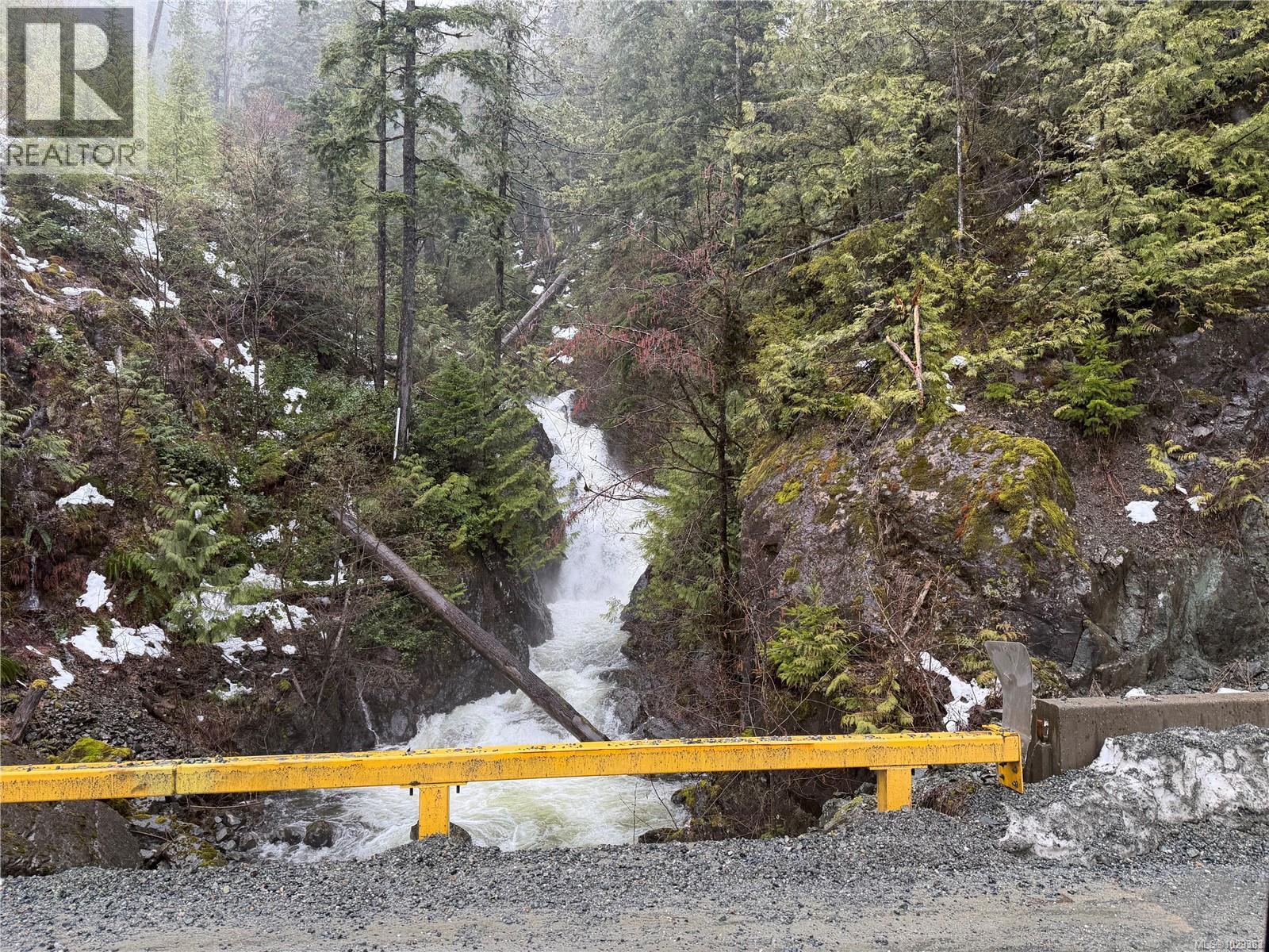 147 Maquinna Ave, Zeballos, British Columbia  V0P 2A0 - Photo 35 - 1029383