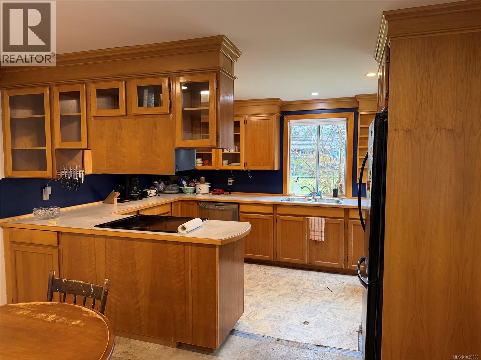 147 Maquinna Ave, Zeballos, British Columbia  V0P 2A0 - Photo 18 - 1029383