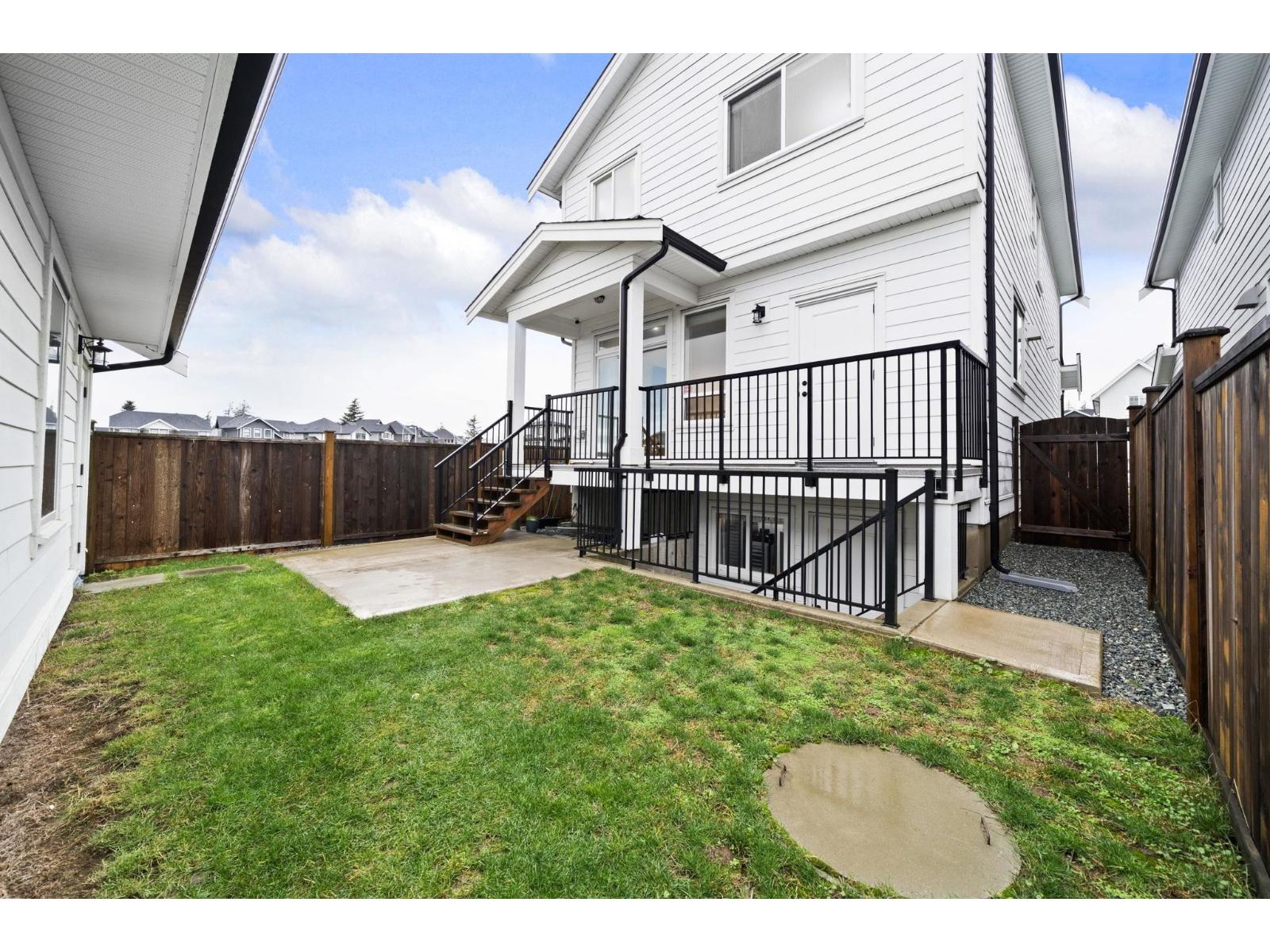 16782 21a Avenue, Surrey, British Columbia  V3Z 0M3 - Photo 15 - R3108124