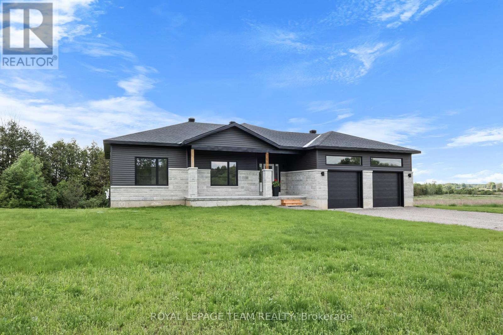 465 Pioneer Road, Merrickville-Wolford, Ontario  K0G 1N0 - Photo 3 - X12968024