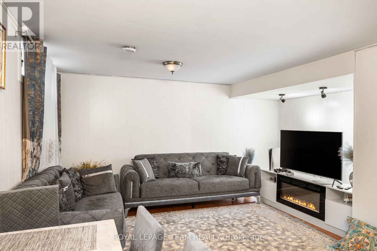 1938 Bromley Road, Ottawa, Ontario  K2A 1C2 - Photo 26 - X12968114