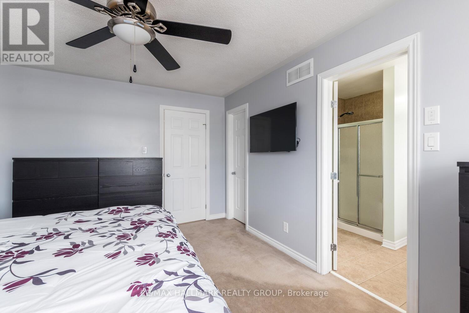 266 Horseshoe Crescent, Ottawa, Ontario  K2S 0B7 - Photo 16 - X12968116