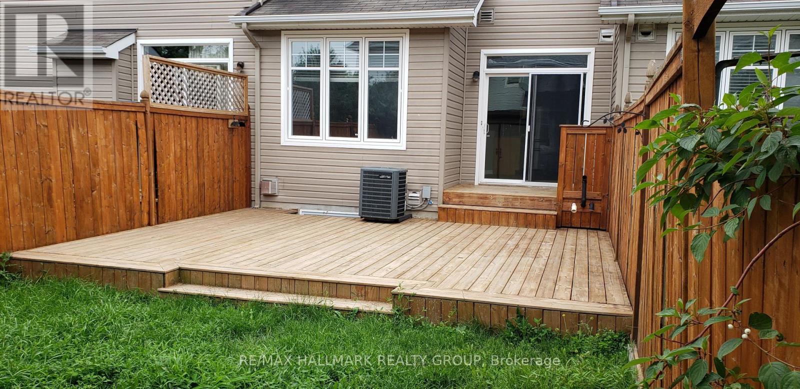 266 Horseshoe Crescent, Ottawa, Ontario  K2S 0B7 - Photo 28 - X12968116