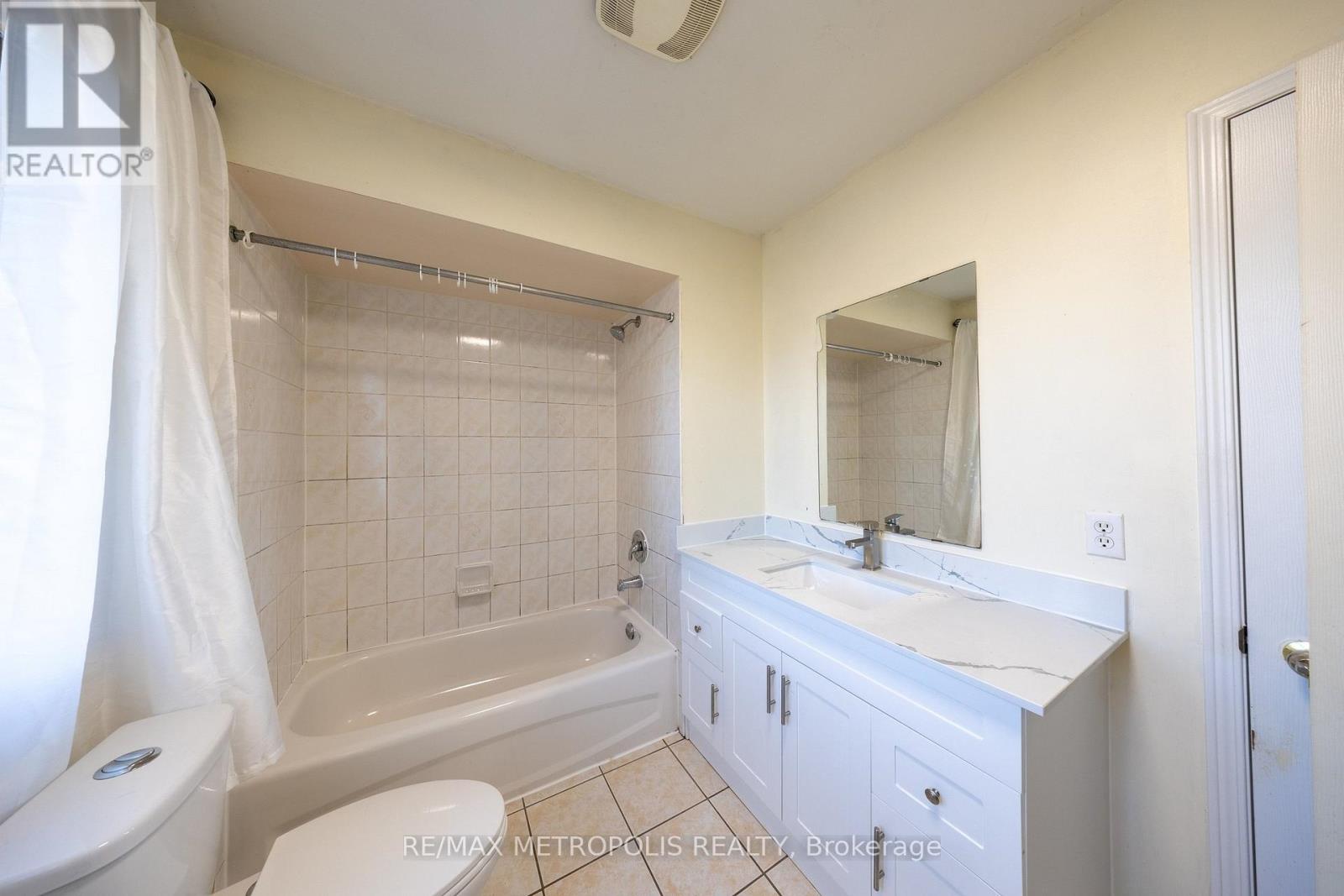 Main - 113 Highhill Drive, Toronto, Ontario  M1T 1N8 - Photo 11 - E12968034