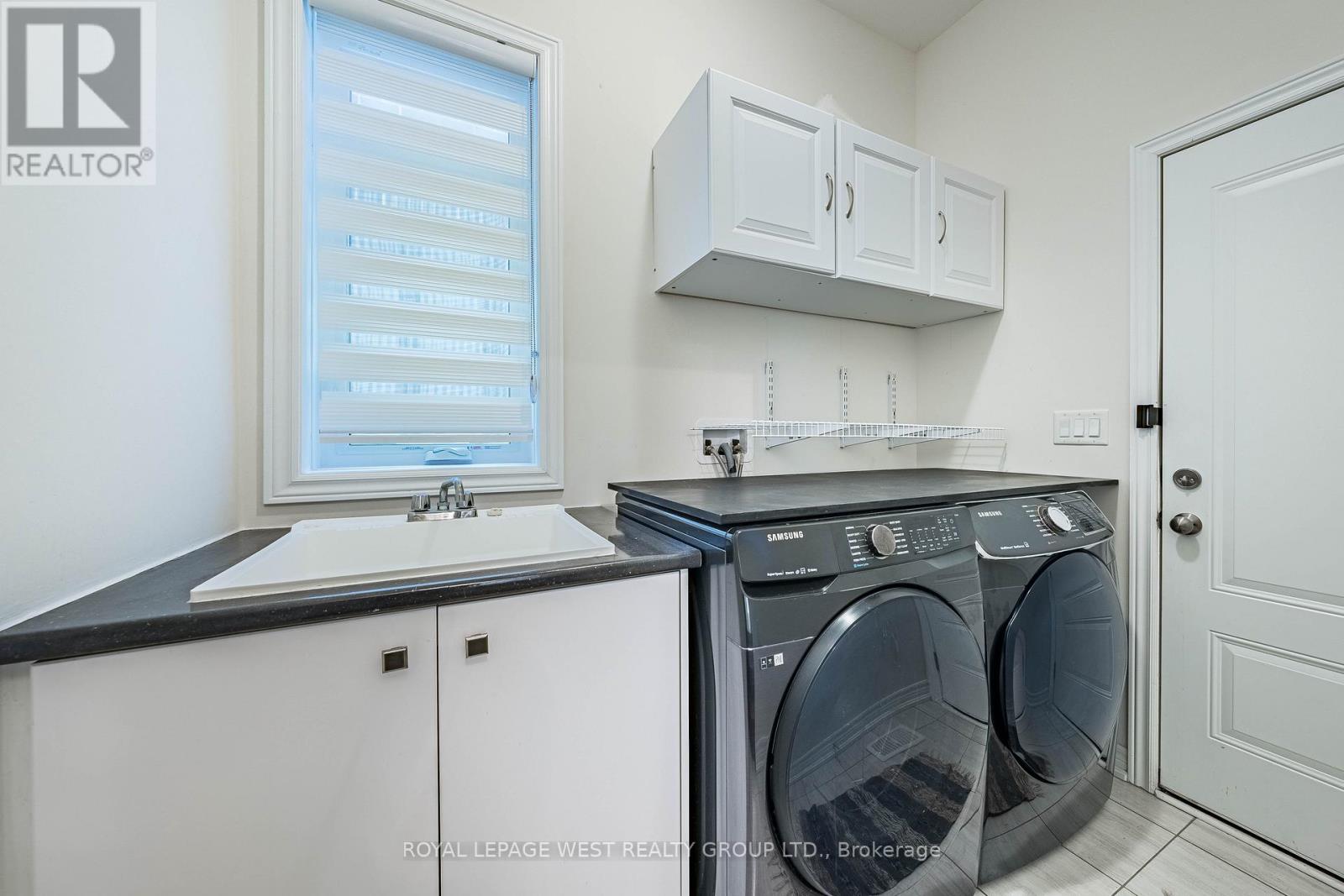 13 Arksey Street, Whitby, Ontario  L1P 0G5 - Photo 13 - E12968120