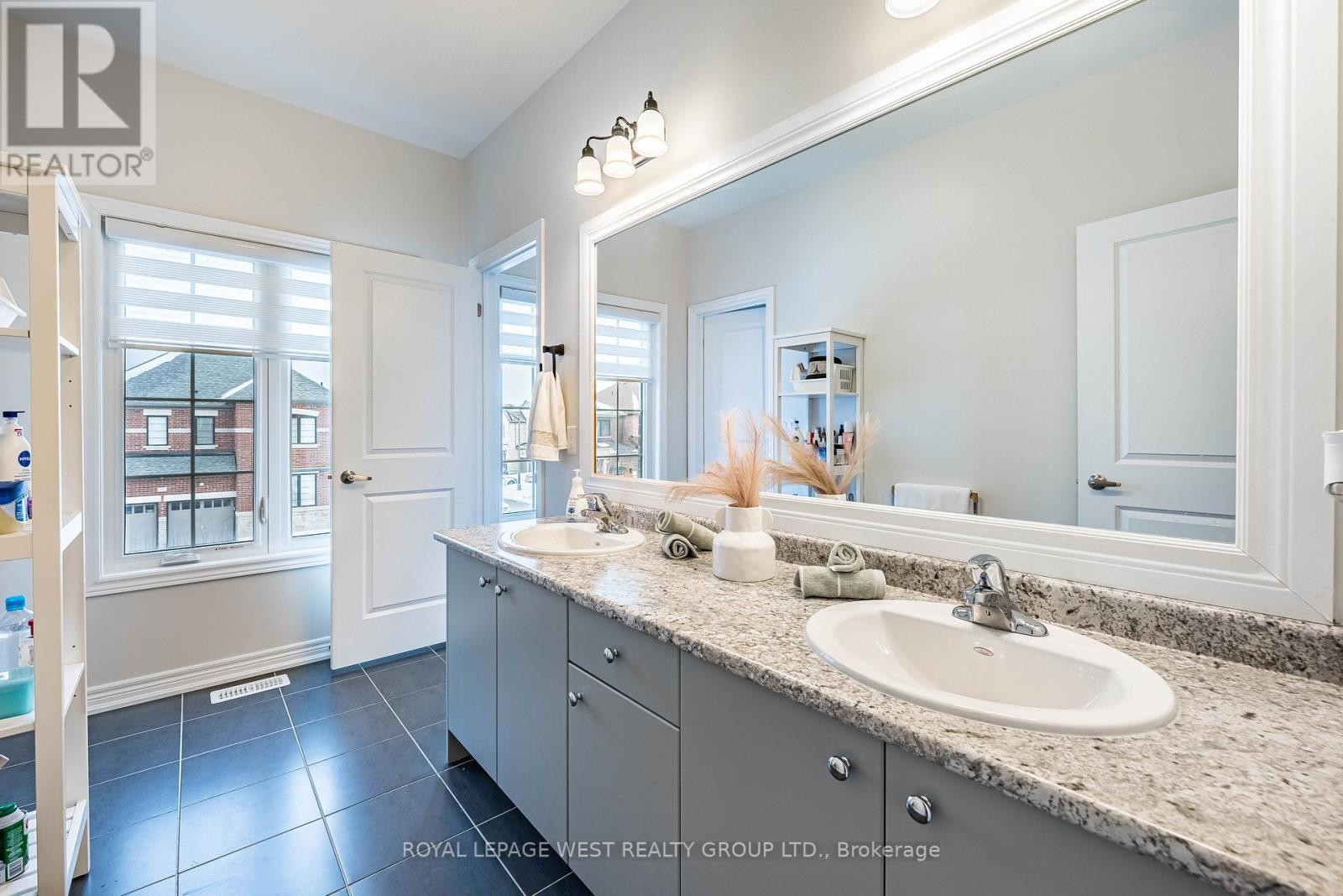 13 Arksey Street, Whitby, Ontario  L1P 0G5 - Photo 20 - E12968120