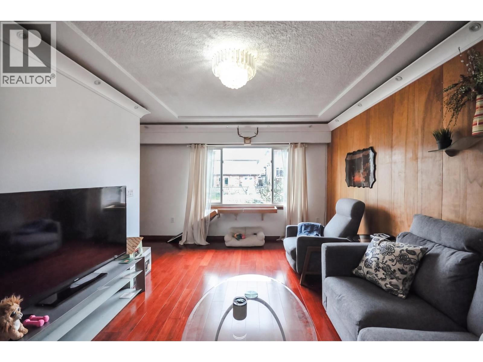 3156 Adanac Street, Vancouver, British Columbia V5K 2N9 - Photo 7 - R3107857