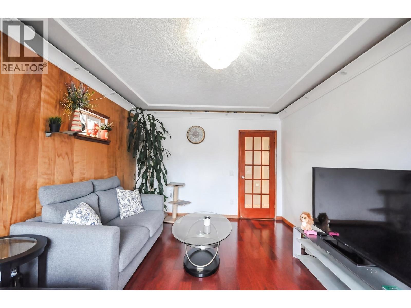 3156 Adanac Street, Vancouver, British Columbia V5K 2N9 - Photo 5 - R3107857