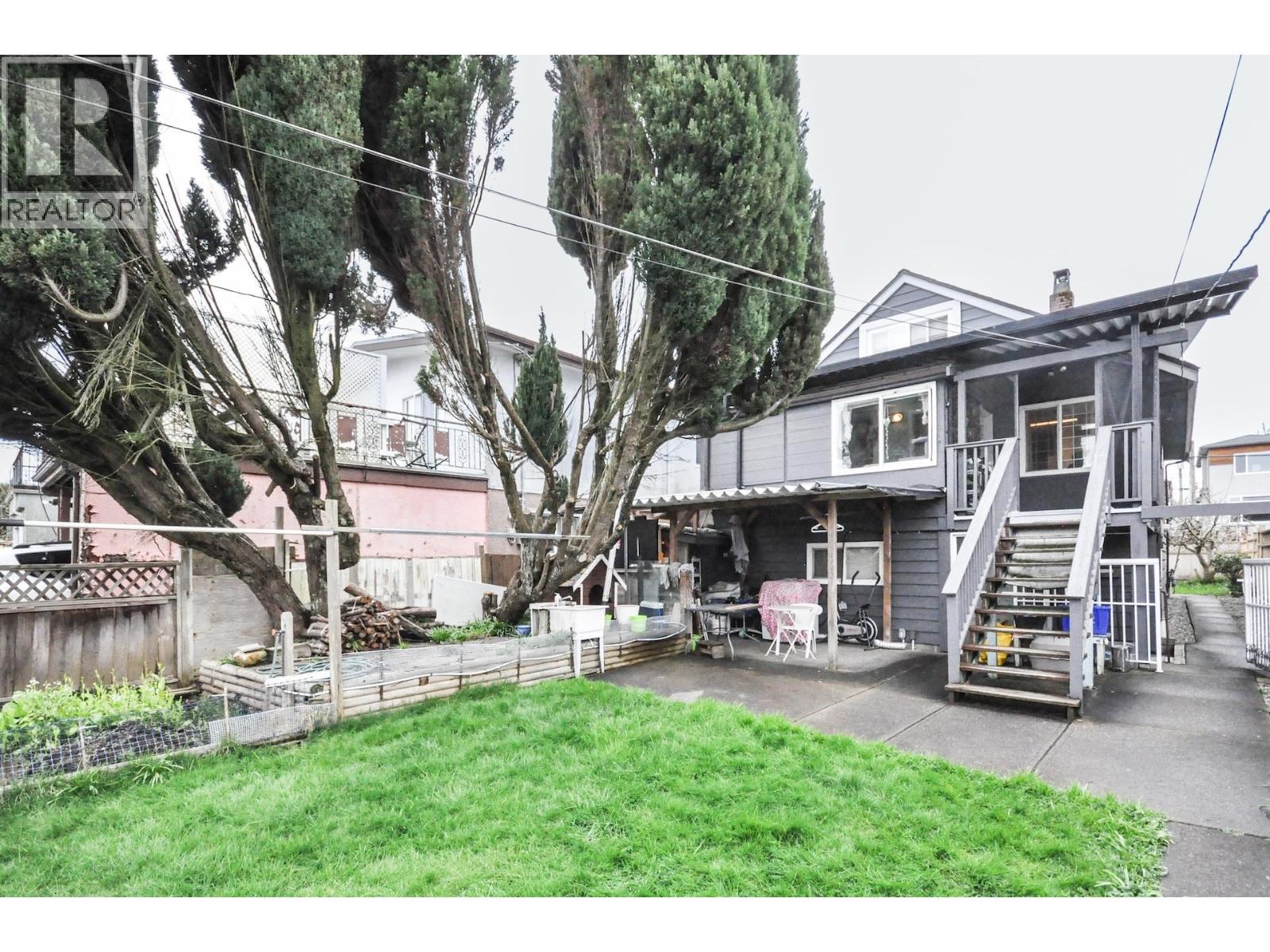 3156 Adanac Street, Vancouver, British Columbia  V5K 2N9 - Photo 37 - R3107857