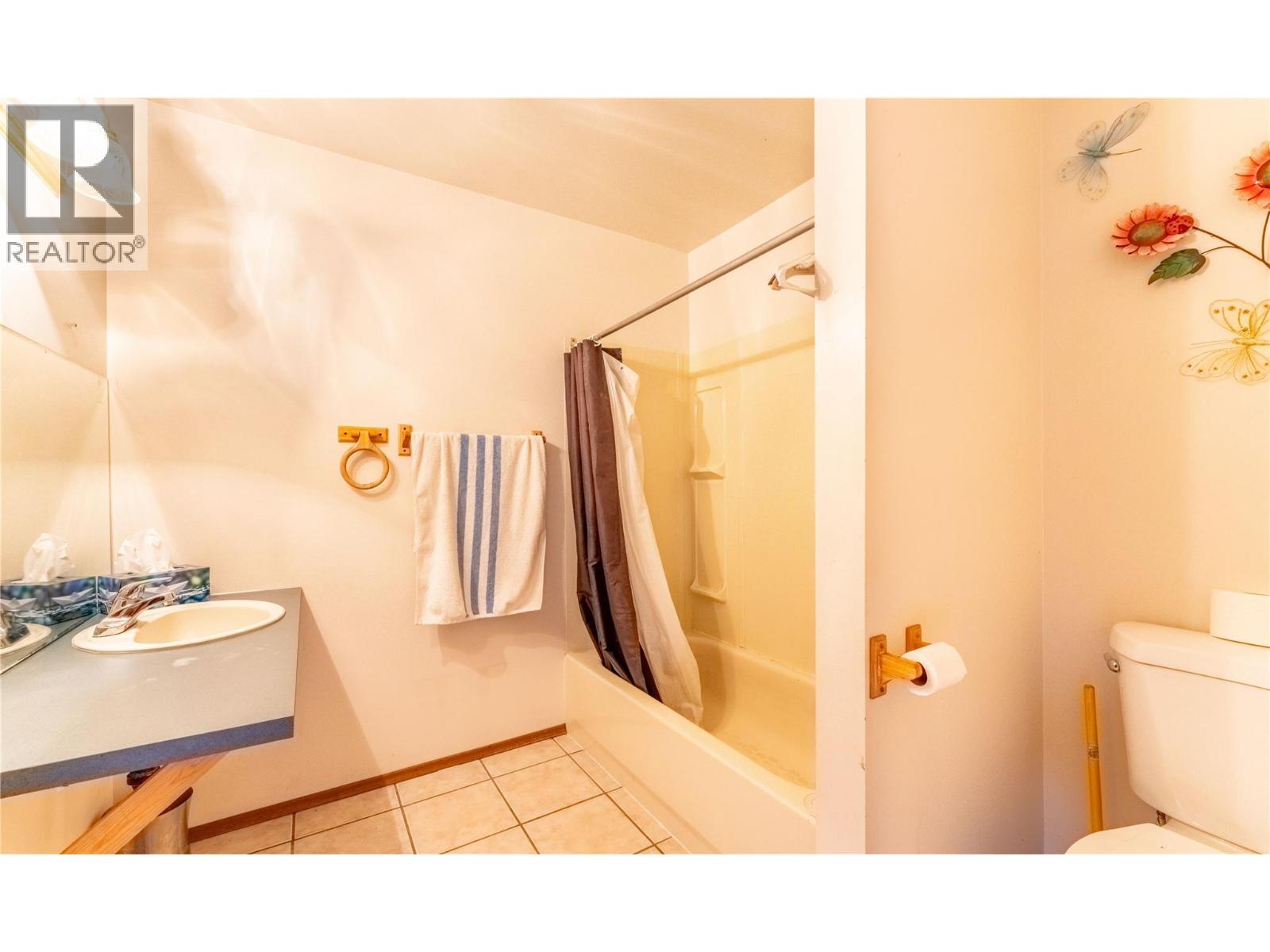 4580 44th Street, Canyon, British Columbia  V0B 1C1 - Photo 45 - 10382488