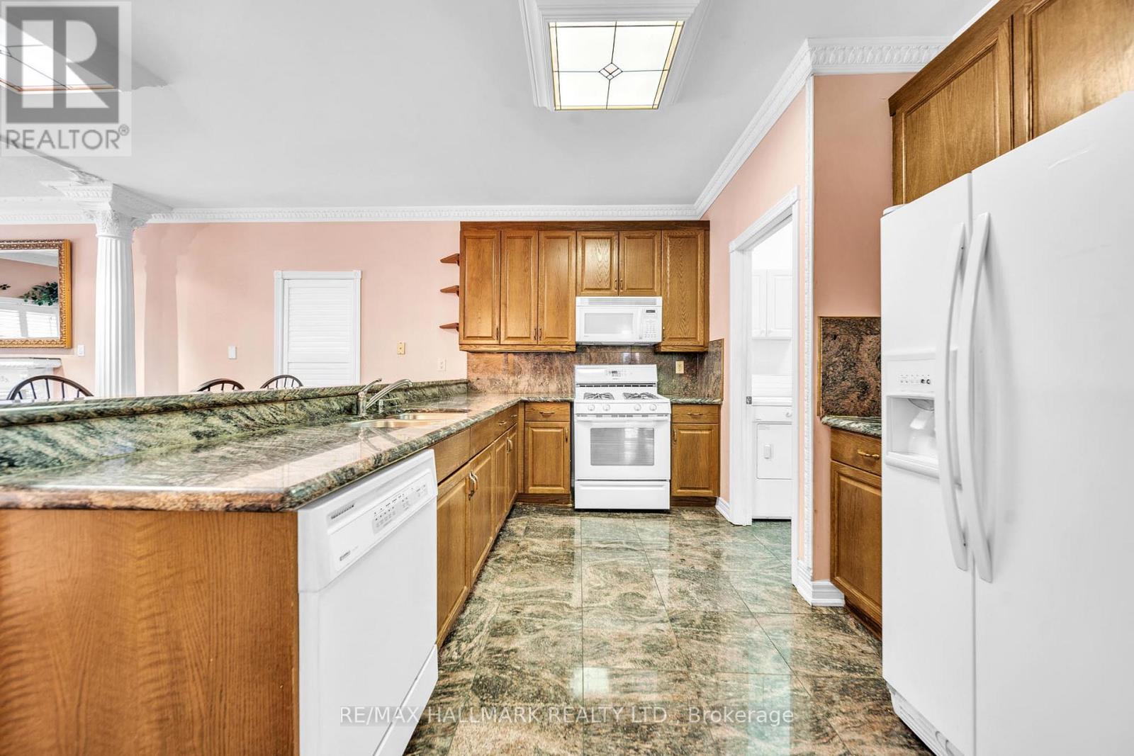 13 Briar Path Lane, Markham, Ontario  L6C 2C3 - Photo 10 - N12968046