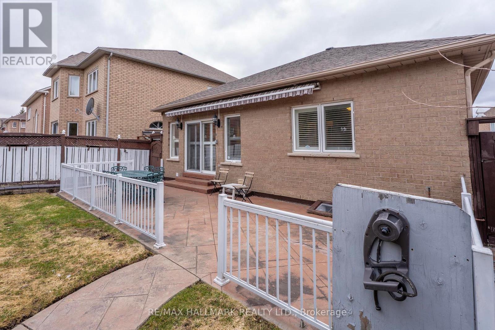 13 Briar Path Lane, Markham, Ontario  L6C 2C3 - Photo 29 - N12968046