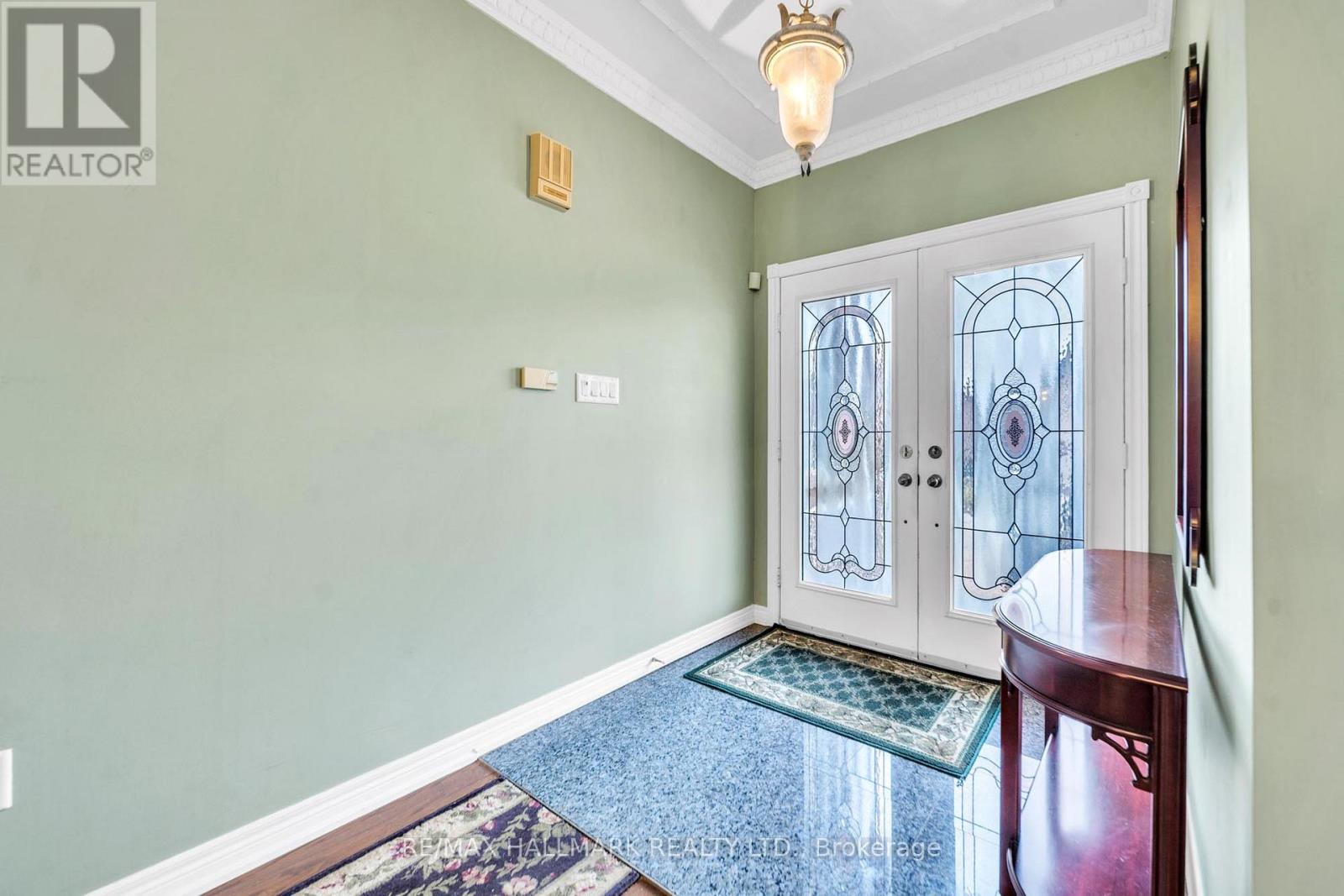 13 Briar Path Lane, Markham, Ontario  L6C 2C3 - Photo 3 - N12968046