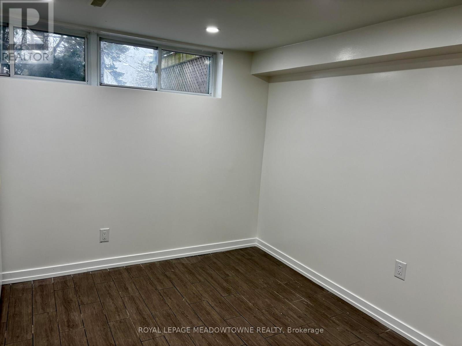 Basement B - 736 Sunnypoint Drive, Newmarket, Ontario  L3Y 2Z8 - Photo 8 - N12968056