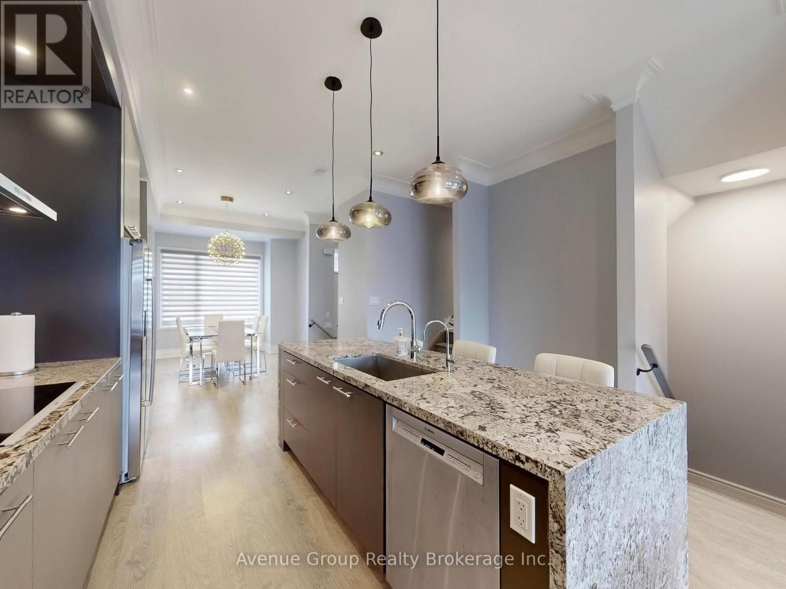 32 Genuine Lane, Richmond Hill, Ontario  L4B 0E5 - Photo 10 - N12968058