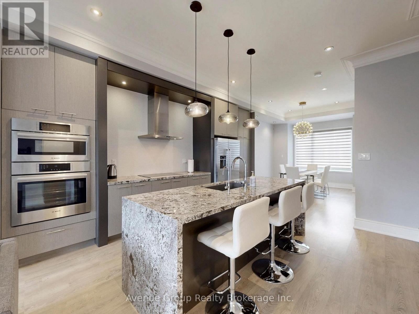 32 Genuine Lane, Richmond Hill, Ontario  L4B 0E5 - Photo 9 - N12968058