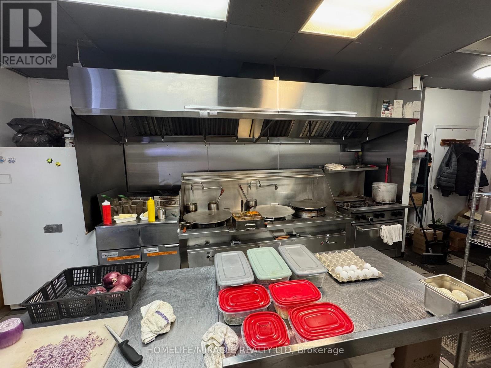 157 Bayfield Street, Barrie, Ontario  L4M 3B4 - Photo 6 - S12968066