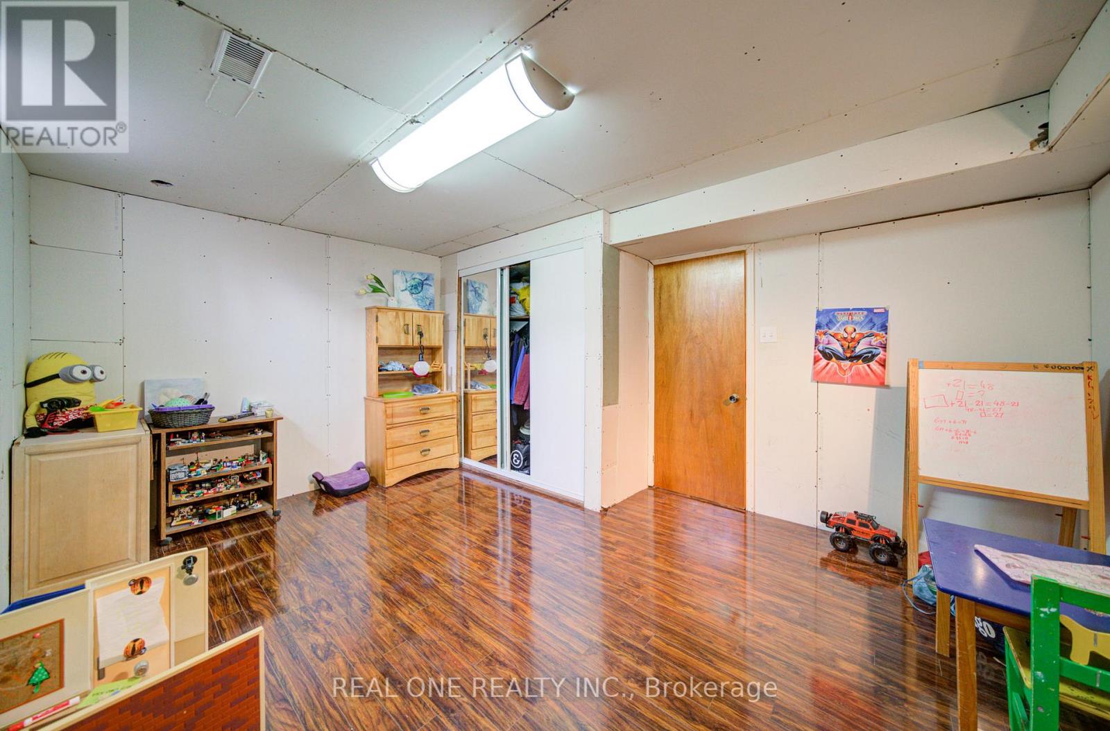 3696 Waterfall Crescent, Mississauga, Ontario  L5N 8G8 - Photo 45 - W12968030