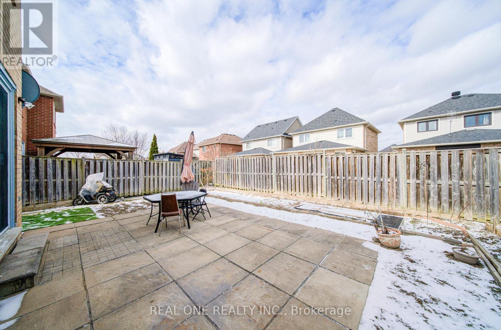 3696 Waterfall Crescent, Mississauga, Ontario  L5N 8G8 - Photo 46 - W12968030